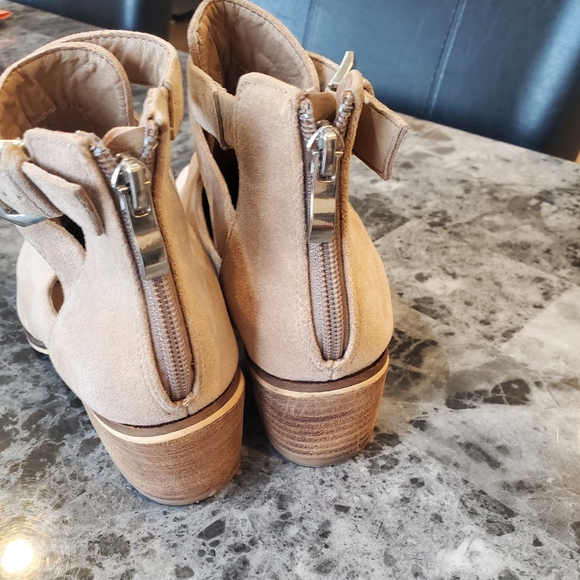 Beast Fashion heel booties - Picture 6 of 8